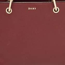 Pre Owned Dkny Burgundy Saffiano Leather Middle Zip Tote