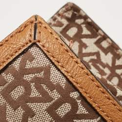 Pre Owned DKNY Brown/Beige Signature Canvas and Leather Tote