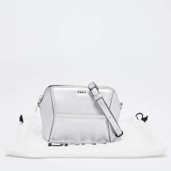 Pre Owned Dkny Silver Leather Zip Crossbody Bag