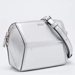Pre Owned Dkny Silver Leather Zip Crossbody Bag