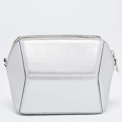 Pre Owned Dkny Silver Leather Zip Crossbody Bag