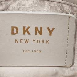 مملوكة مسبقًا DKNY Blue Leather Paige Satchel