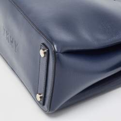 مملوكة مسبقًا DKNY Blue Leather Paige Satchel