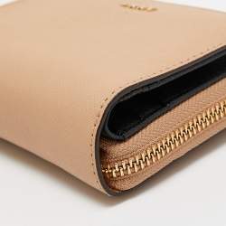 Pre Owned DKNY Beige Saffiano Leather Zip Around Compact Wallet