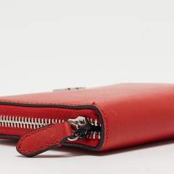 Pre Owned DKNY Red Leather Vela Zip Around Wallet