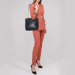 Pre Owned DKNY Black Quilted Leather Zip Shoulder Bag