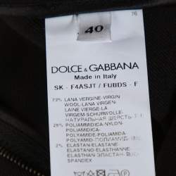 Pre Owned تنورة دولتشي أند غابانا متوسط ة الطول مزينة أزرار صوف مرن أحمر و أسود مقاس صغير (سمول)