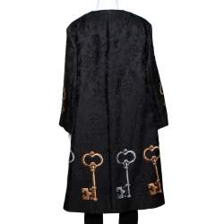 مملوكة مسبقًا معطف دولتشي أند غابانا جاكار أسود طباعة مفاتيح مقاس متوسط - ميديوم