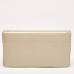 Pre Owned Dolce & Gabbana Beige Patent Leather DG Logo Embossed Clutch Bag