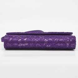 مملوكة مسبقًا حقيبة كلتش دولتشي أند غابانا ساتان ودانتيل أزرق ملكي قفل بسلسلة 