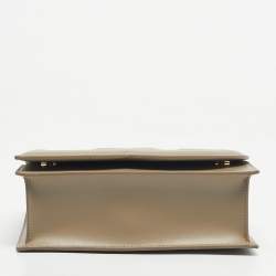 Pre Owned حقيبة دولتشي أند غابانا جلد بيج شعار DG بقفل مغناطيسي