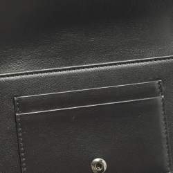 Pre Owned محفظة دولتشي أند غابانا جلد أسود/أبيض مطعمة بالكريستال على سلسلة