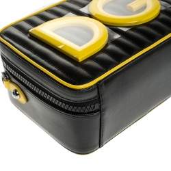 مملوكة مسبقًا حقيبة كروس دولتشي أند غابانا غيرلز DG كانفاس مقوى أسود و أصفر