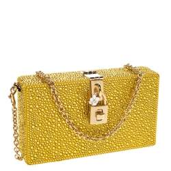 Pre Owned حقيبة دولتشي أند غابانا صندوقية ساتان مزخرفة كريستال ذهبية / صفراء