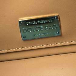 مملوكة مسبقًا حقيبة دولتشى أند غابانا يد علوية صندوق زخرفة كريستال جلد ورافيا مطرزة بيج 