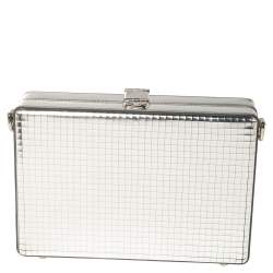 مملوكة مسبقًا حقيبة بوكس كلتش دولتشي أند غابانا أي لوف يو جلد فضي ميتاليك  لامع