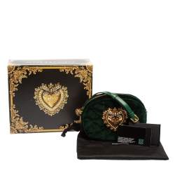 مملوكة مسبقًا Dolce & Gabbana Green Matelassé Velvet Devotion Camera Crossbody Bag