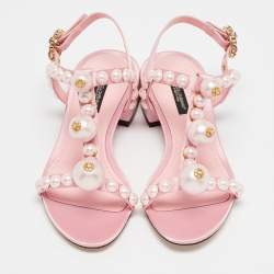 مملوكة مسبقًا Dolce & Gabbana Pink Satin Pearl Keira Ankle Strap Sandals Size 35