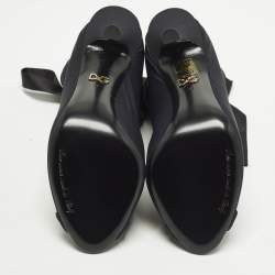 مملوكة مسبقًا حذاء بوت بطول الكاحل دولتشي أند غابانا قماش مرن أسود بتصميم مفتوح من الأمام مقاس 38