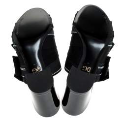 Pre Owned صندل دولتشي أند غابانا مقدمة مفتوحة زخرفة كريستال ساتان أسود مقاس 40