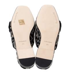 مملوكة مسبقًا Dolce & Gabbana Metallic Silver Canvas and Black Leopard Print Velvet Jackie Mule Size 37.5