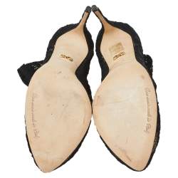 Pre Owned Dolce & Gabbana Black Stretch Lace Pointed Toe Ankle Booties Size 40.5