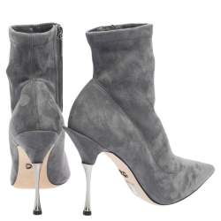 مملوكة مسبقًا Dolce & Gabbana Grey Suede Pointed Toe Booties Size 40