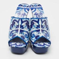 Pre Owned Dolce & Gabbana Blue Majolica-Print Polished Calfskin Clogs Size 39