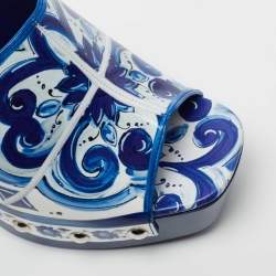 Pre Owned Dolce & Gabbana Blue Majolica-Print Polished Calfskin Clogs Size 39