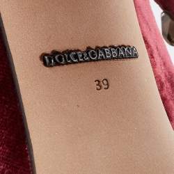 Pre Owned Dolce & Gabbana Red Velvet Jackie Embellished Block Heel Pumps Size 38.5