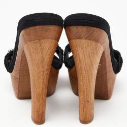 مملوكة مسبقًا Dolce & Gabbana Black Woven Raffia and Fabric Crystal Embellished Platform Slide Sandals Size 38