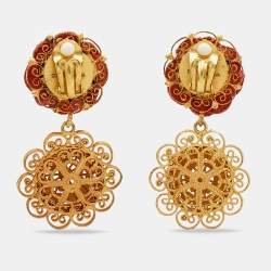 مملوكة مسبقًا أقراط دولتشي أند غابانا وردة مزخرفة كريستال بمشابك