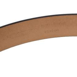 مملوكة مسبقًا حزام دولتشي أند غابانا إبزيم دي جي جلد لامع أسود 75 سم