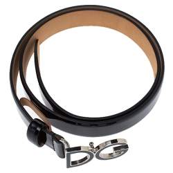 مملوكة مسبقًا حزام دولتشي أند غابانا إبزيم دي جي جلد لامع أسود 75 سم