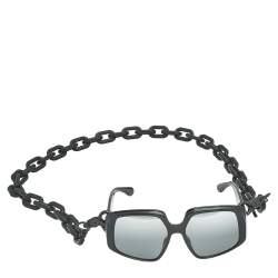 مملوكة مسبقًا Dolce and Gabbana DG4386-F Chain Embellished Oversized Geometric Mirrored Sunglasses