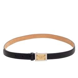 مملوكة مسبقًا حزام دولتشي أند غابانا جلد أسود لوحة شعار الماركة 90 سم