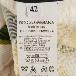 Pre Owned طقم بلوزة وتنورة دولتشي أند غابانا أبيض مزين بطبعات م/ل
