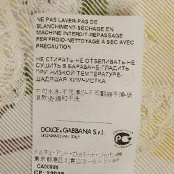 Pre Owned طقم بلوزة وتنورة دولتشي أند غابانا أبيض مزين بطبعات م/ل