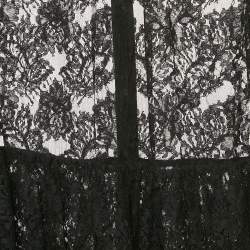 مملوكة مسبقًا فستان دولتشي أند غابانا دانتيل أسود بطبقات قصير مقاس صغير (سمول)