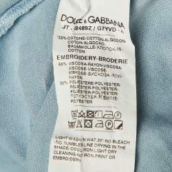 Pre Owned تي شيرت دولتشي أند غابانا قطن مطرز بشعار مورد أزرق / وردي مقاس متوسط (ميديوم)