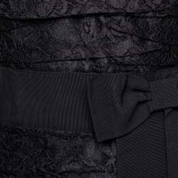 Pre Owned فستان ميني دولتشي أند غابانا دانتيل أسود مكشكش بلا حمالات مقاس متوسط - ميديوم