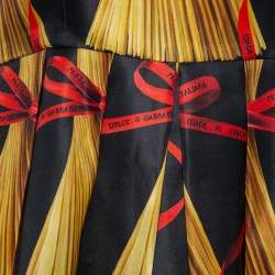 مملوكة مسبقًا فستان ميدي دولتشي أند غابانا حرير أسود سباغيتي مطبوع مقاس متوسط - ميديوم