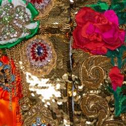 مملوكة مسبقًا معطف ذو ذيل دولتشي أند غابانا قطيفة مزخرف ترتر مورد أزرق كحلي مقاس صغير (سمول)