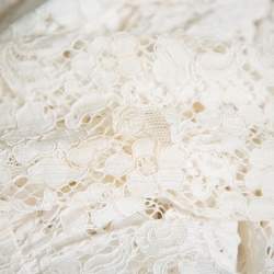 مملوكة مسبقًا فستان دولتشي أند غابانا واسع ماكسي دانتيل أبيض مقاس وسط (ميديوم)