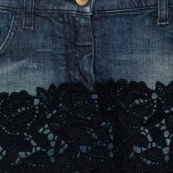 مملوكة مسبقًا تنورة دولتشي أند غابانا ميني تفاصيل دانتيل دنيم أزرق مقاس متوسط