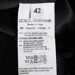 Pre Owned تنورة مستقيمة دولتشي أند غابانا كريب أسود بطبعة زهور مقاس متوسط - ميديوم