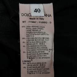 Pre Owned فيست دولتشي أند غابانا دانتيل وصوف أسود أزرار أمامية مقاس صغير (سمول)