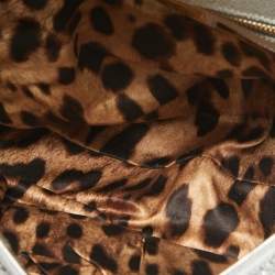 مملوكة مسبقًا Dolce & Gabbana Silver Crochet Lurex Fabric and Leather Large Miss Sicily Top Handle Bag