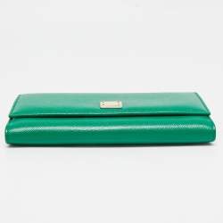 Pre Owned Dolce & Gabbana Green Leather Flap Continental Wallet