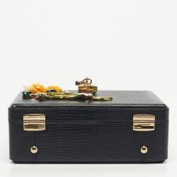 مملوكة مسبقًا حقيبة دولتشي أند غابانا صندوقية مزخرفة تيوليب جلد نقش سحلية بيج